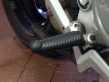 Front peg
