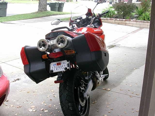 620 Hard bags back view