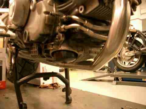 Staintune right view OEM with center stand