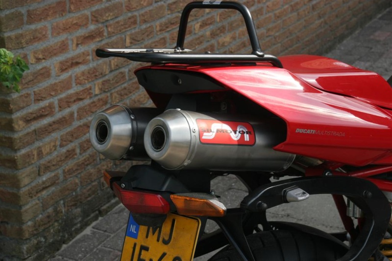Sil exhaust