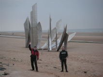 Coyote and Brother en Omaha beach (France)
