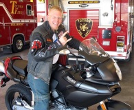 Metal!  \m/  (>.<)  \m/