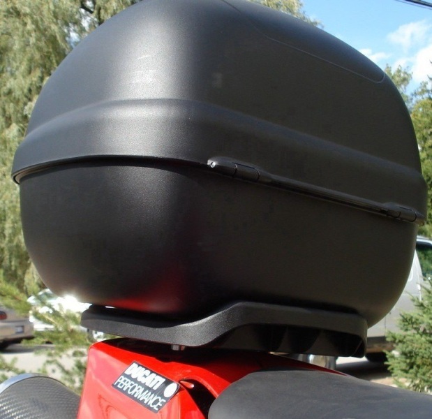 Givi topbox pic 3 of 3 detail view