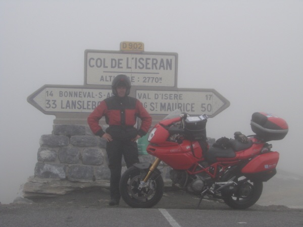 Coyote in the Col d´Iserant