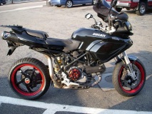 2004 Multistrada with Red/Black powdercoated wheels