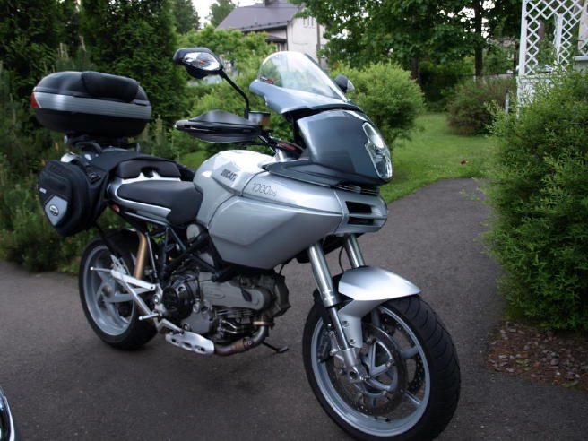DS 1000 with Givi,Famsa soft bags+Acerbis Dual Road handguards