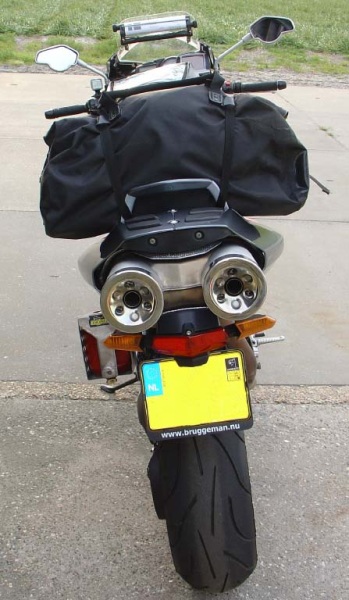 Duosit luggage platform.