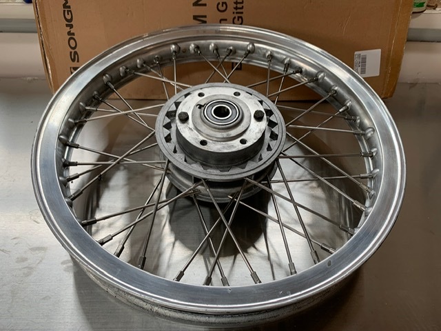 Benelli sei front wheel