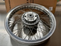 Benelli sei front wheel