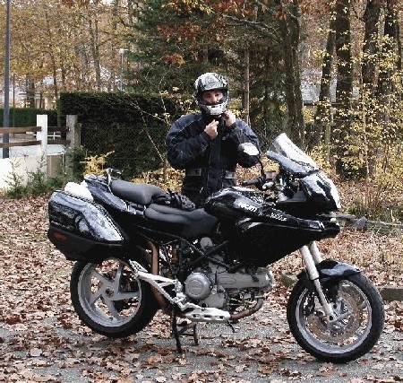 MTS 1000 DS - Angers december 2004