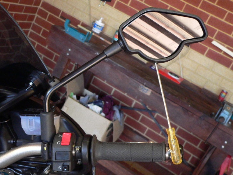 Mirror adjustment - Front