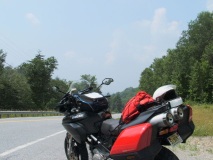 chicane tank bag Canyon ex w/ H2O bladder worked great..