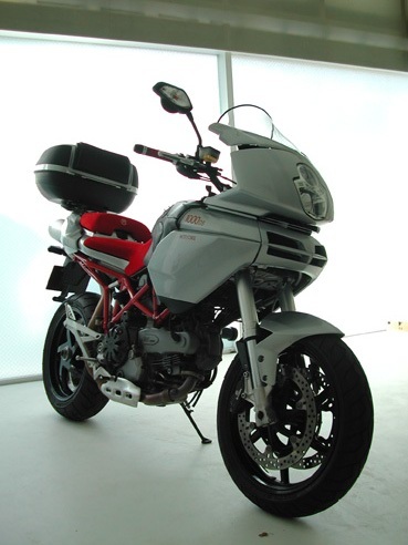 my silver/red multistrada