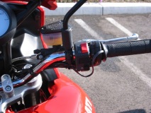 Heated grip wires