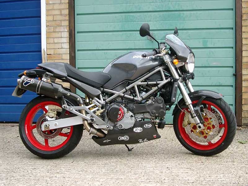 Evil monster `stradas predscessor