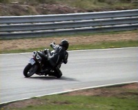 Knee down...