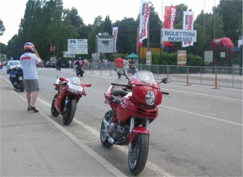 Multi outside Misano WDW2004